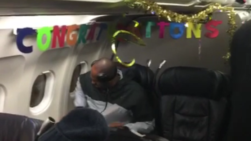 SBNation's tweet photo. The Lakers spent almost $15 at Party City on redecorating the team plane for Kobe: http://t.co/z3U3Z5OMzb http://t.co/1rP0kKRKVA