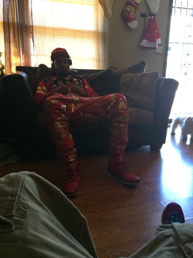 EbaStr8's tweet image. Sittin here Wit Big Bra @MacButta_TmYayo  #TeamYayo           #〽️e〽️Phis #YouHearMe