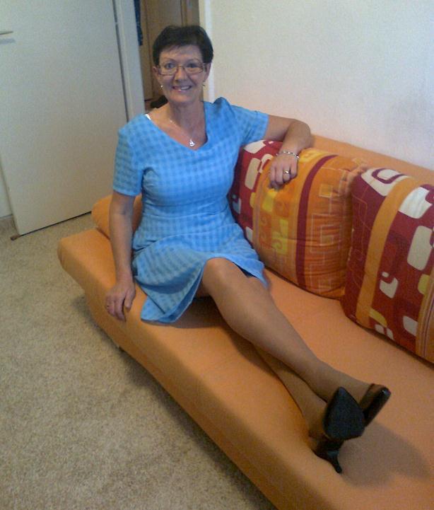 sewell100's tweet photo. 20+ Retweets &amp; 20+ Favourites For A Naked Picture 

@MyMaturePleasur 
@hornyoldcouple @Jeaniemodel @maturehornywife http://t.co/Hf9pSwlq1S