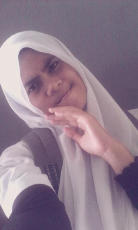 Safiraa_99's tweet photo. Gadak tongsis -______- http://t.co/Erz8qi0VFK