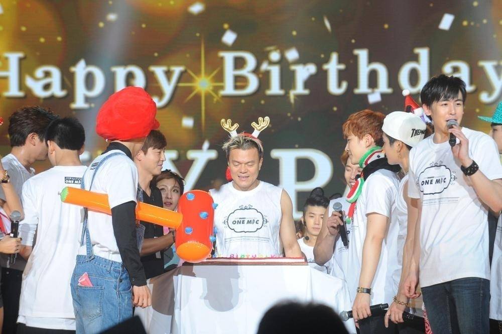 Uncle Park Jin Young Happy birthday, a little later, because of you, we know Khun 