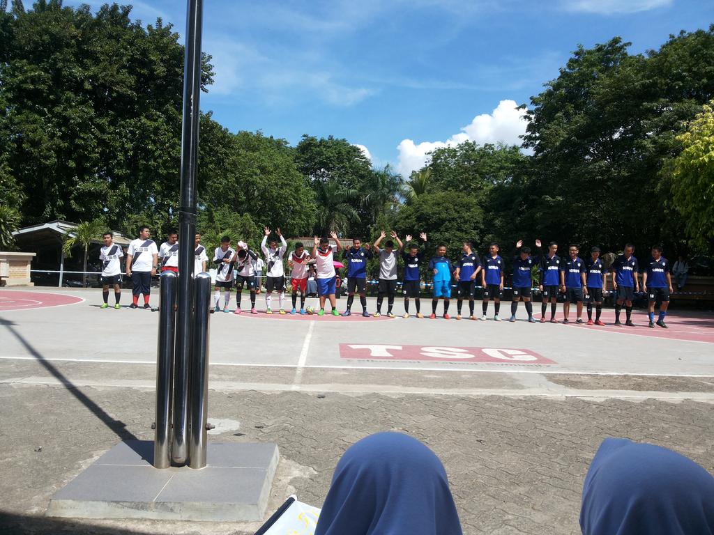 XIISCinco_S's tweet photo. Bismillahirohmanirohim #SCINCOSCHAMPION http://t.co/ToBQt9lnpu