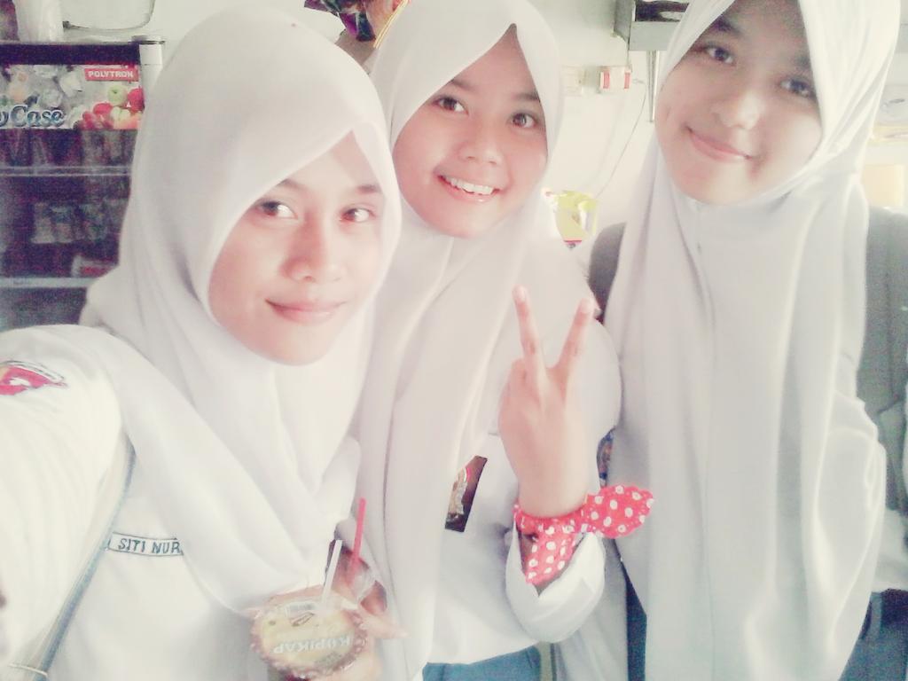 srienurhayati2's tweet photo. #RPL2 http://t.co/hsslhBCubq