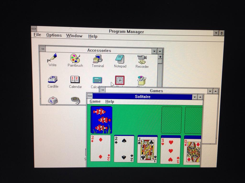 amrsyarifuddeen's tweet image. Going old school. #Windows3.1