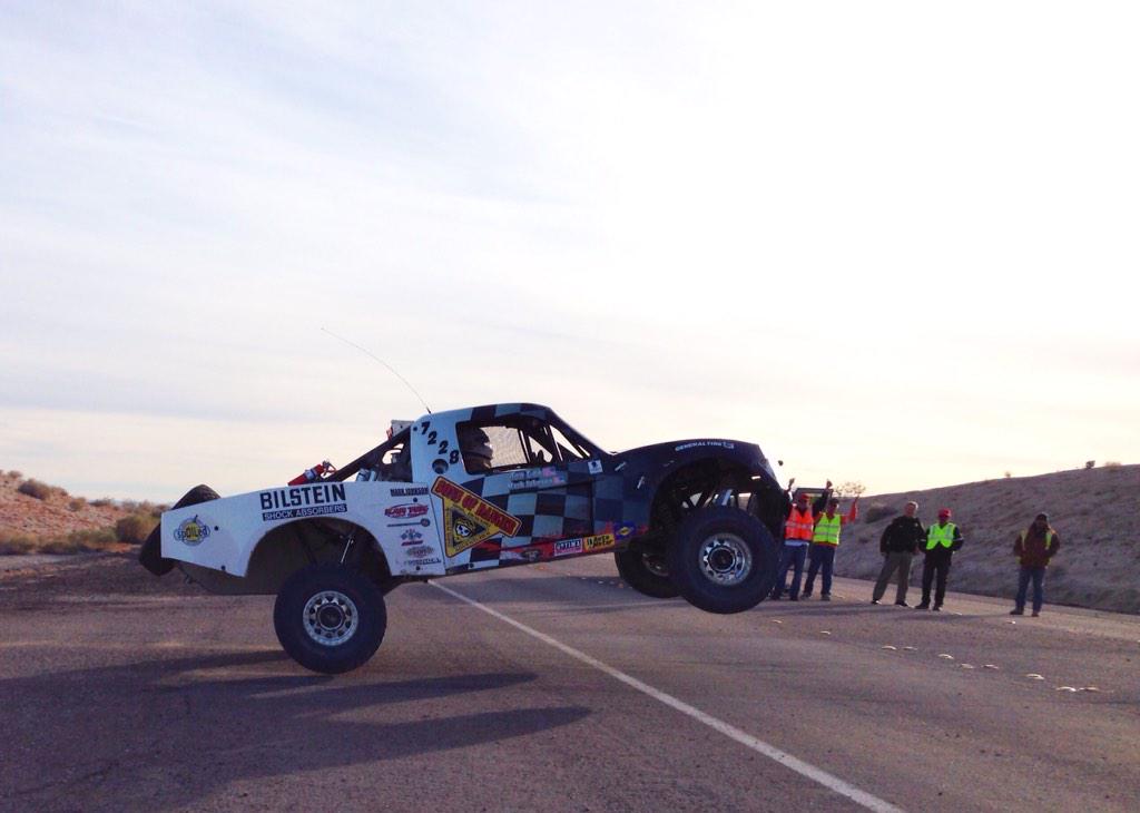 A road crossing moment from day 2 of <a href="/SNORE_Racing/">SNORE</a> #RageattheRiver. Raise your Grabbers up! #7228 #NeverSayDie