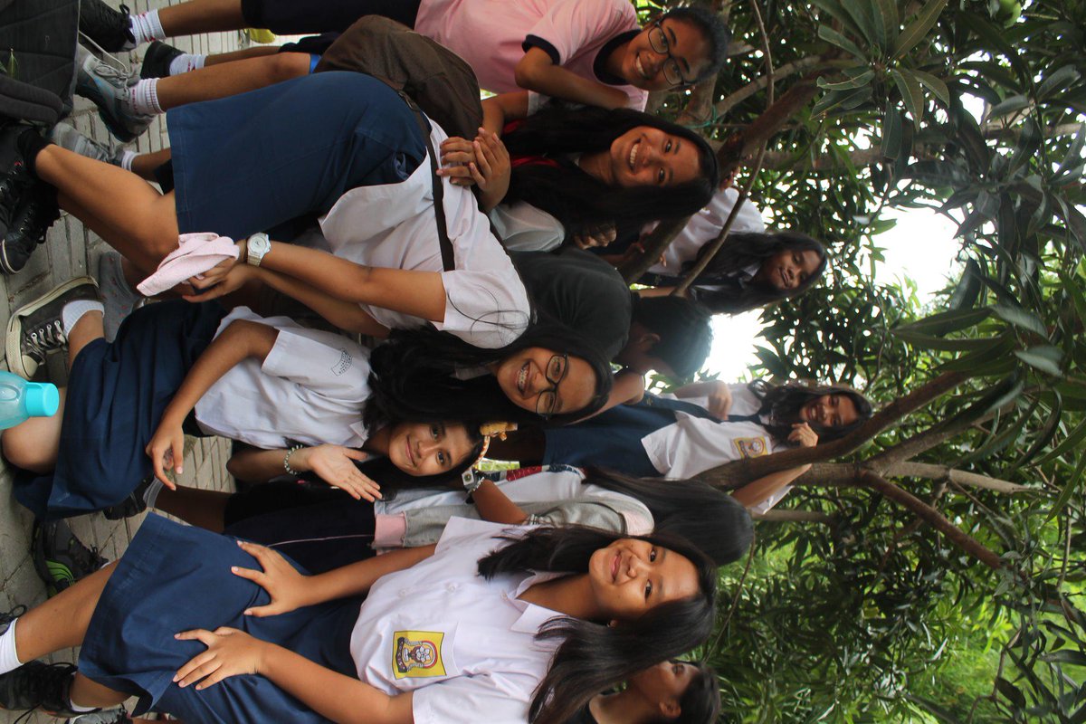 9Berbeda's tweet photo. awalnyasepi..............
akhirnyacanciii...... http://t.co/IUMzFEUzVJ