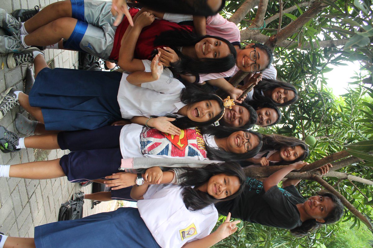 9Berbeda's tweet photo. awalnyasepi..............
akhirnyacanciii...... http://t.co/IUMzFEUzVJ