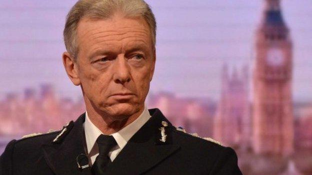 BBCLondonNews's tweet photo. Police cuts 'will endanger public', says Met commissioner http://t.co/zLb6QGe8bK http://t.co/J0WJggfeMf