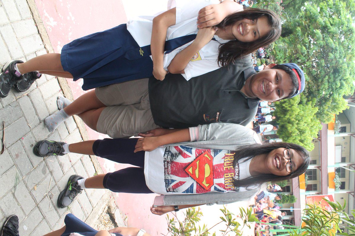 9Berbeda's tweet photo. @claramgda @810rachel @KennyVerel @NRDSinaga @nathania_liu http://t.co/oa4cWjq5Vn
