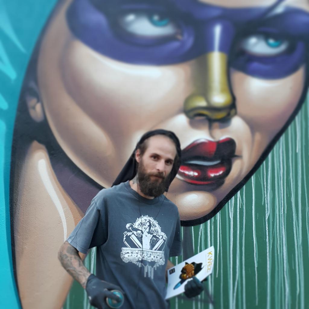 SirRoliRolex's tweet photo. .@KWEZI_Flyboy @RastyKnayles #kweziissue2 #hardatwork  #braamies #1933classictattoos #grayscalestoreandgallery http://t.co/iUnrOVM3SU