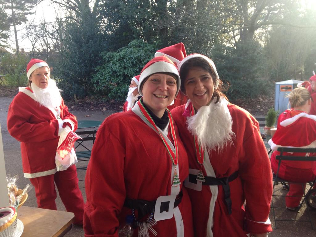 kioskinthepark's tweet photo. MT “@Keechhospices: Thank you and well done to all our Bedford Santa runners - you were awesome! #santalegends” http://t.co/YLv7EZa1xL