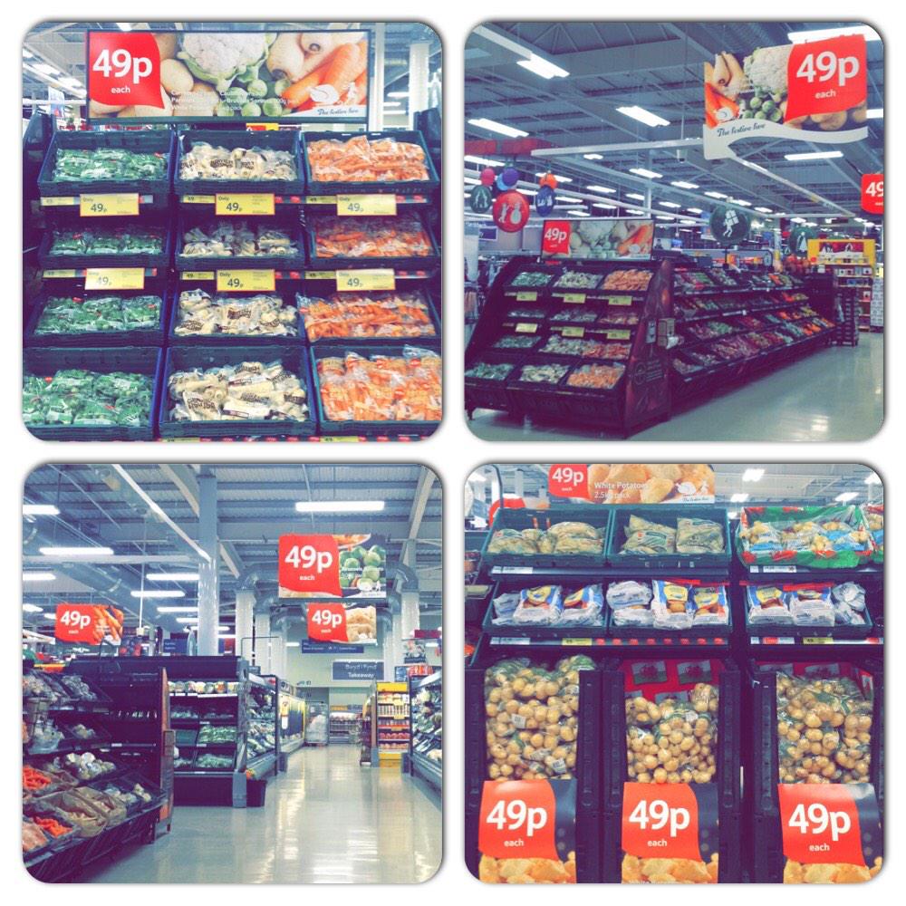 Miss_JCalvin's tweet photo. The Festive Five @alisonjones20 @headcaseymike @TescoAmmanford http://t.co/yZtrxkDy1h