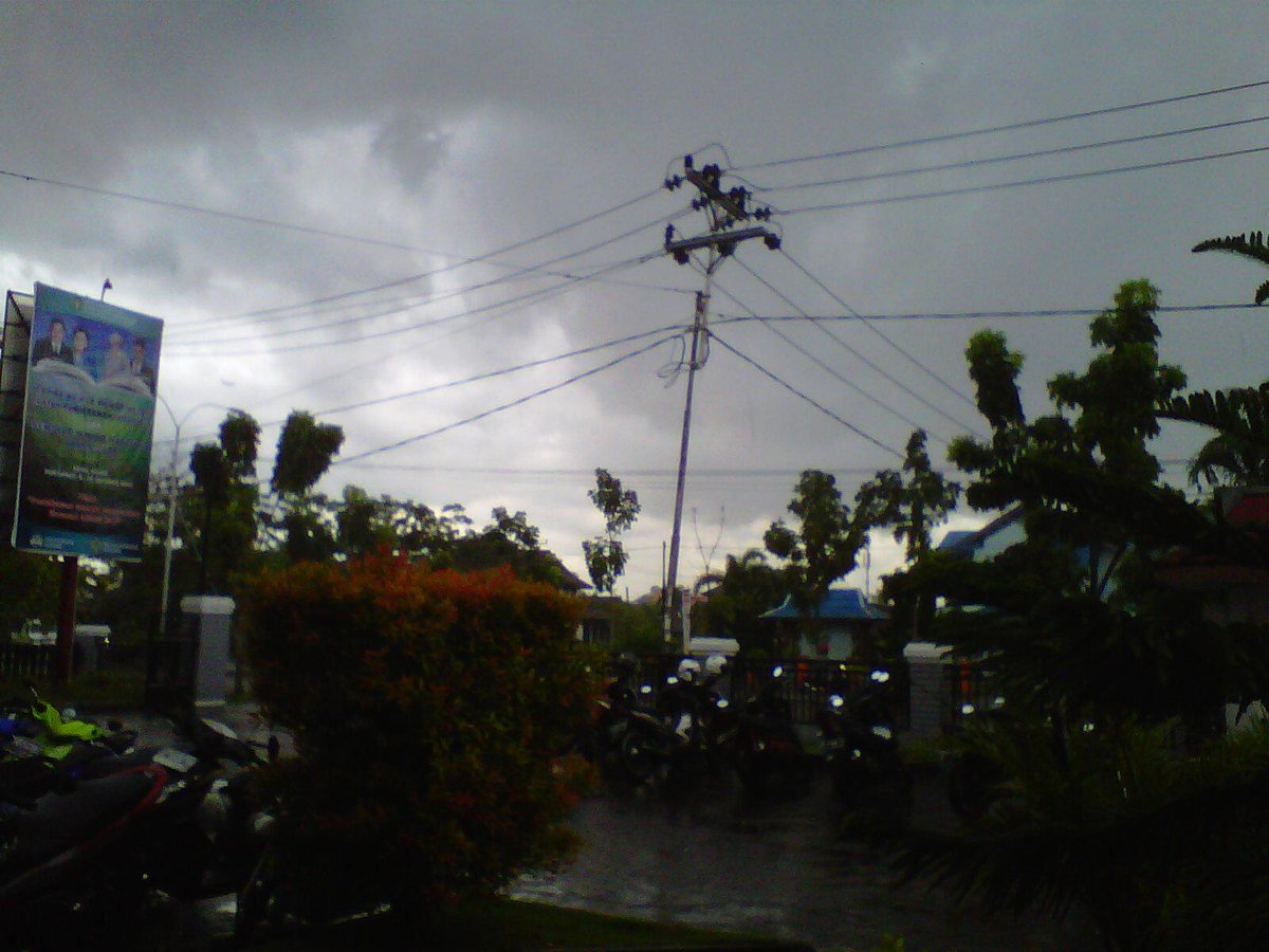 Cuaca buruk di akhir tahun #CJP <a href="/ikomuntan/">IKOM FISIP UNTAN</a>