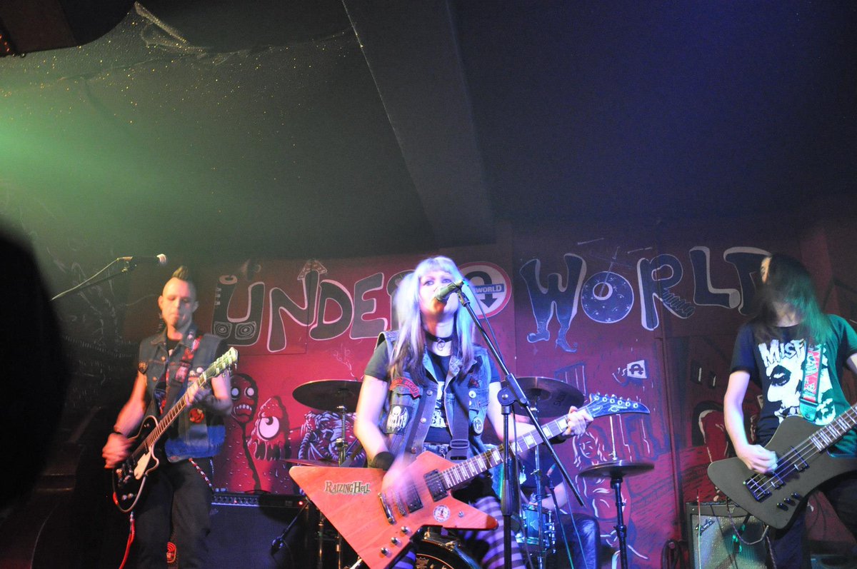 We had a total blast in <a href="/UnderworldClub/">UnderWorld</a> with The Crazy Plumbers. Looking forward to seeing you cats down the road!