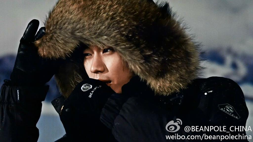 B44qnzcCcAA1EqD.jpg:large