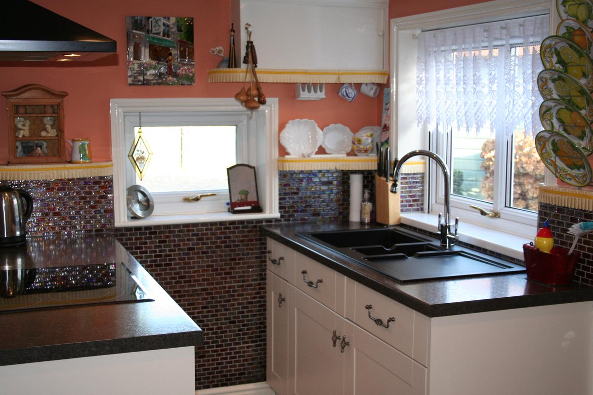 NFSpilsby's tweet photo. #charming #cottage full of #character - £109,950 BRAND NEW TO THE MARKET! Full details here http://t.co/jMmkSgmxkB http://t.co/bjCSOZzRhB