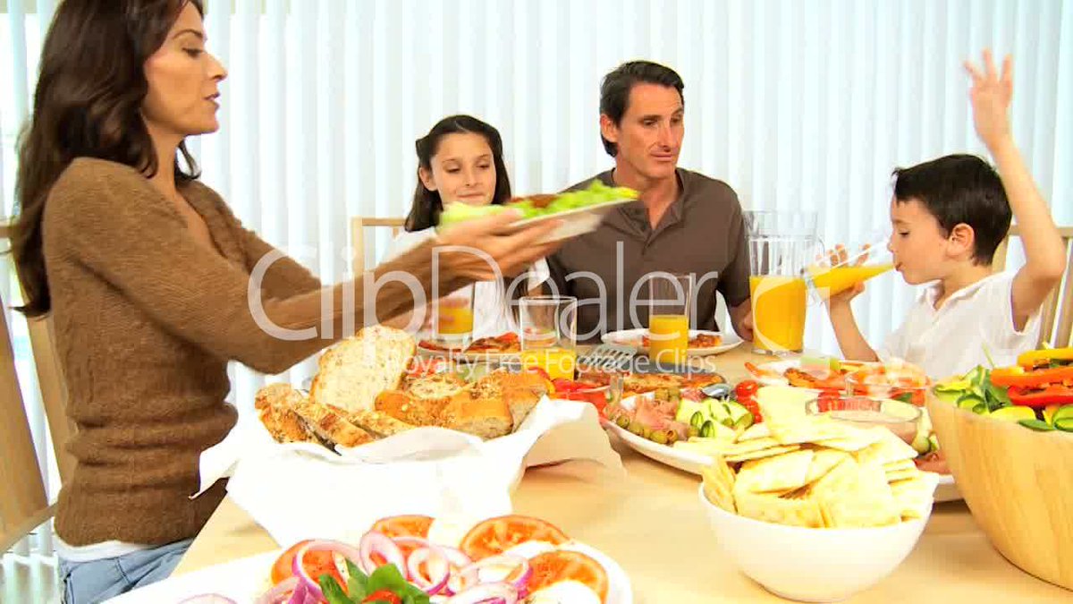 veleriaprice tweet media