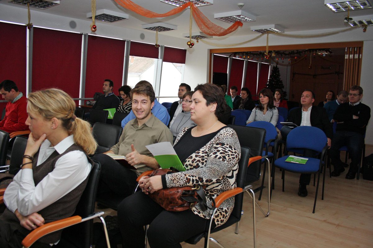 Smart_Europe's tweet photo. National Dissemination event in Debrecen (HU) http://t.co/y6wKcE0KgV http://t.co/9UOwBRiQgL