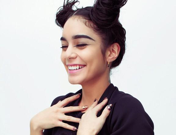 Anyw happy birthday to Vanessa hudgens my queen!!! may u be this happy like always      