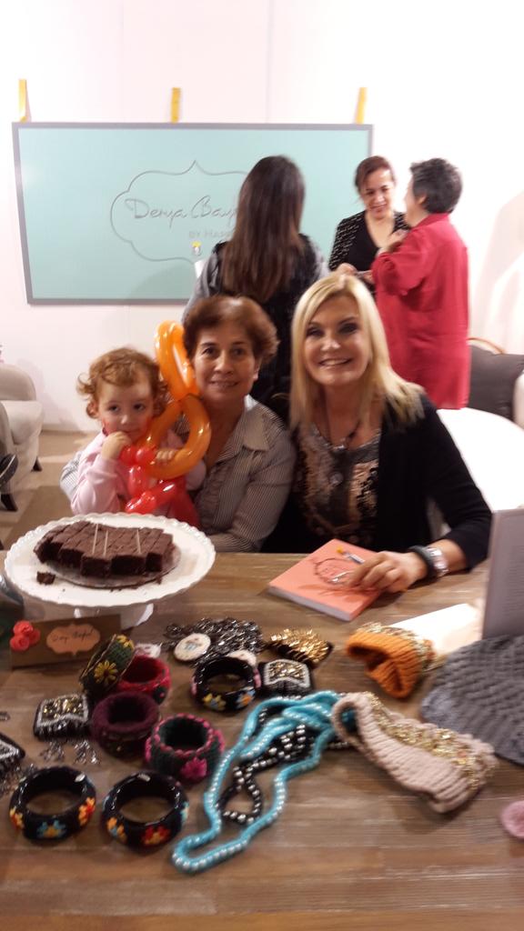 TanerGaye's tweet photo. İçtenliğiniz, samimiyetiniz,mütevaziliğiniz için çok teşekkür ederiz..size bir kez daha hayran kaldık..@DDeryaBaykal http://t.co/rm8sZaakft