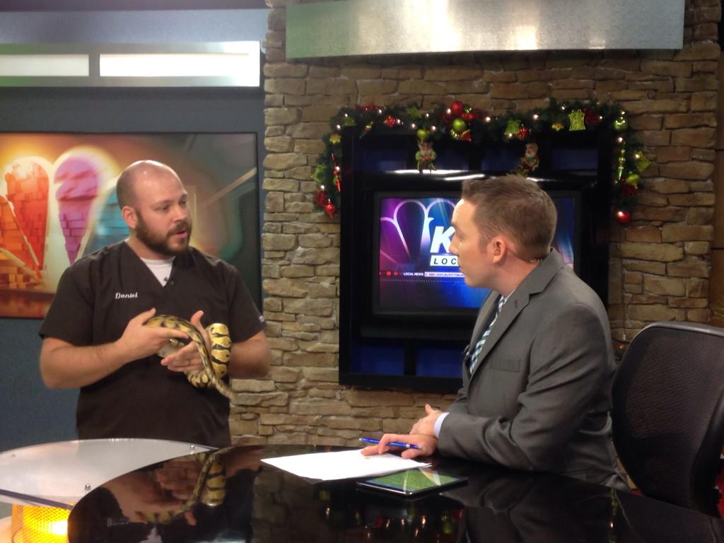 StaceyGarvilla's tweet photo. @EricCrosswhite is getting friendly with a snake this morning! http://t.co/VTiCpSgv3y