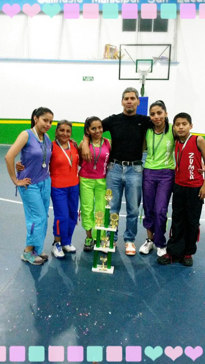 nathsb088's tweet image. Un momento q quedara en mi mente y corazón para siempre #ExtremeEvolution #PrimerLugar #Zumba2014