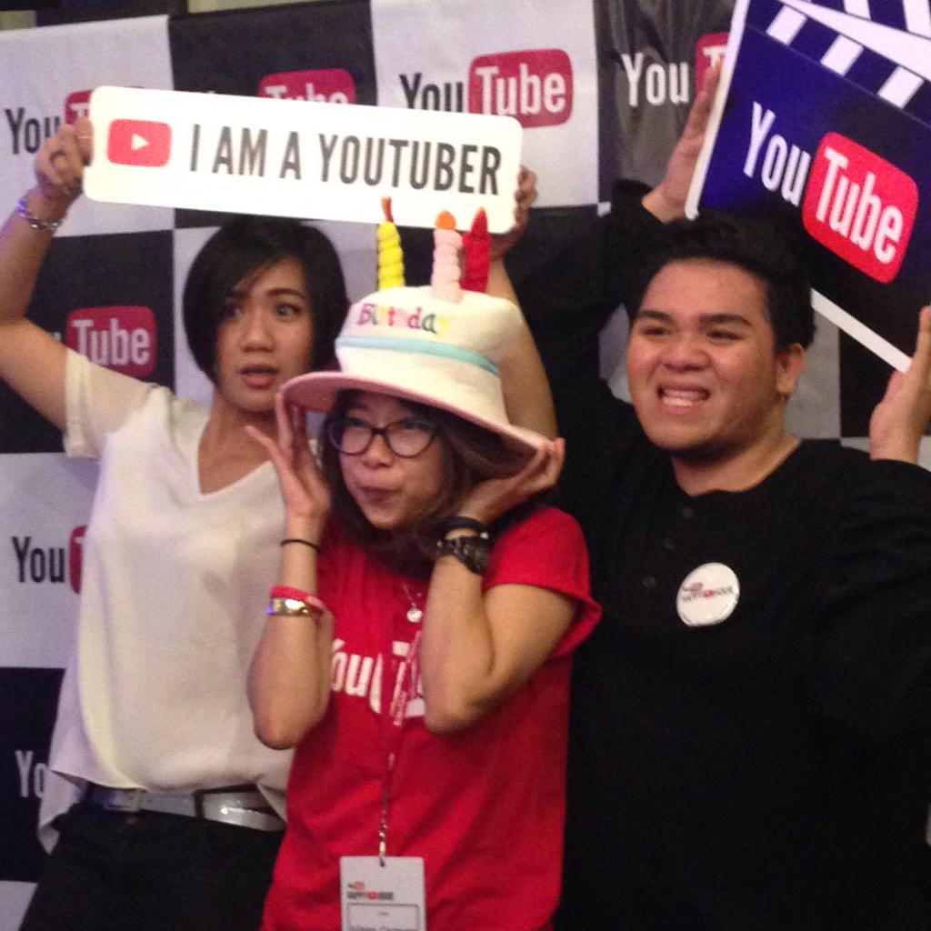 HappyHourMNL's tweet photo. Hamming it up at #YTHappyHourPH with @LloydCadena @Niken_noa http://t.co/ao14t72uQO