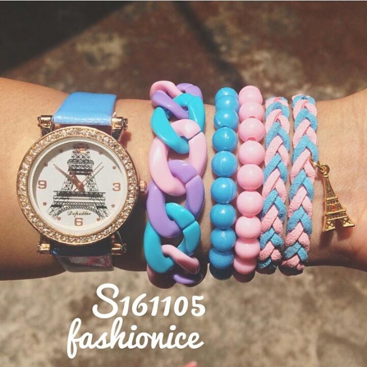 shellshop1's tweet image. Berapa kak ? Ready ga"@socklicious: *pingsan* "@luluhusnaa: @socklicious @Hers_Bag haeee~ 😘😘😘 http://t.co/8GiOimLksX""
