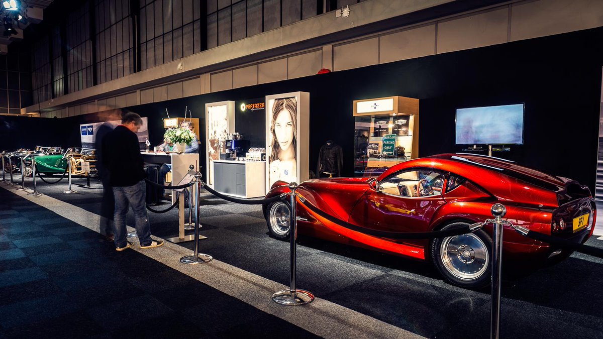 Pertazza's tweet photo. Zin in een espresso? Kom langs @Louwmanexclu &amp; @MorganCarsNL en geniet van een Buscaglione Hal 2, Stand 259 #LXRYFAIR http://t.co/EoPbDW3TUn