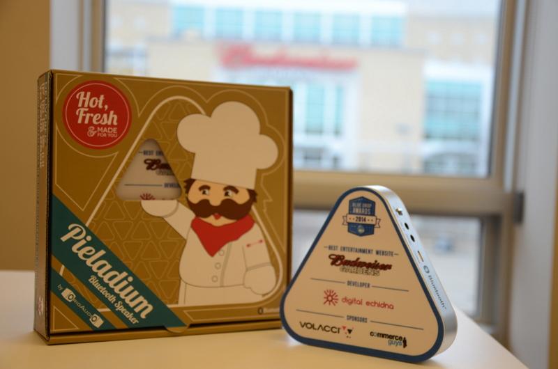 BlueDropAwards's tweet photo. Just noticed that @DigitalEchidna 's Blue Drop Award #photo http://t.co/ulUbR2fCV1 had website winner as the backdrop. @budgardens #meta
