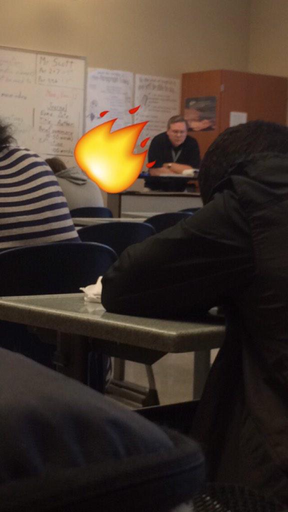 YSSFISH's tweet photo. When you pass Mr. Scott the aux cord🔥 http://t.co/qWr5J8P1Ql
