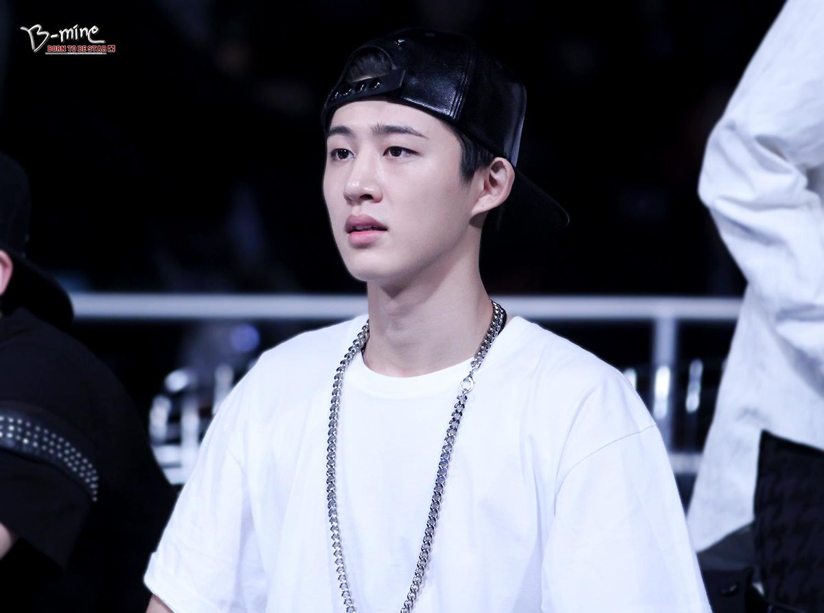 BMINE1022's tweet photo. [141203]MAMA HQ 3P. 빛나는 한빈이 무대에서 더~빛나요!! #김한빈 #BI http://t.co/HanFIp7gwi