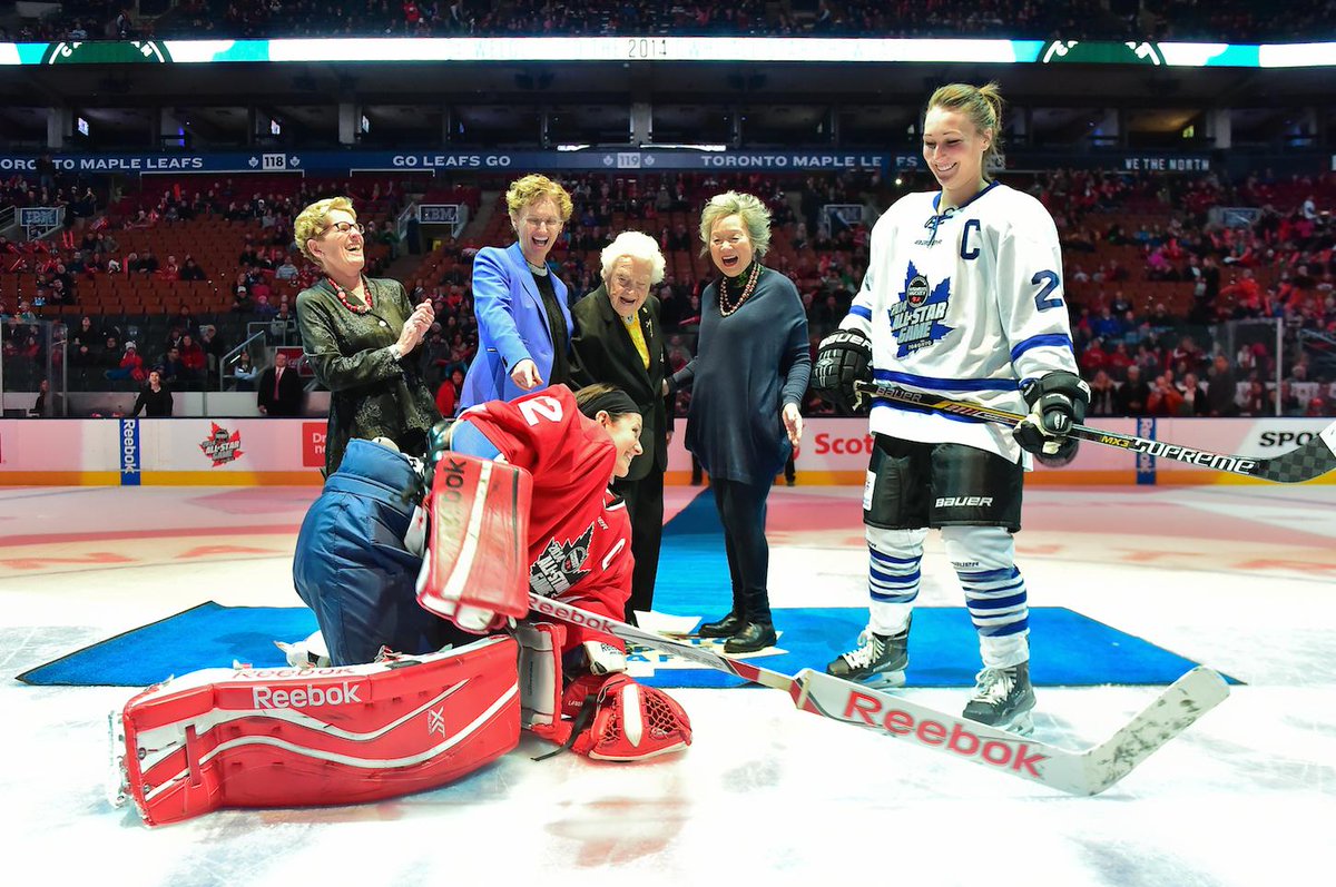 TheCWHL's tweet photo. #CWHLASG14 Best face-off ever @Kathleen_Wynne @cwhlcommish Hazel McCallion @APClarkson @Labonte32 @boof_campbell http://t.co/O8uj7jXpAb