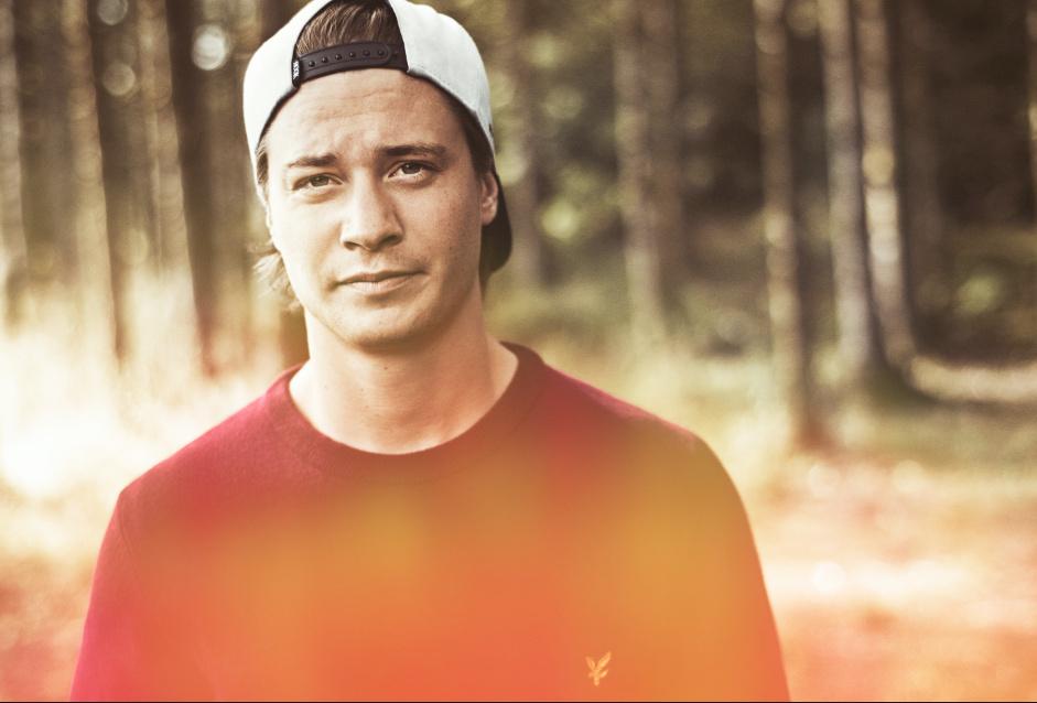 VICEhoroscopes's tweet image. It’s been a monumental year for @KygoMusic. He’s no. 7 on our #YRBK14 Artist of the Year list: bit.ly/1wxqVo4