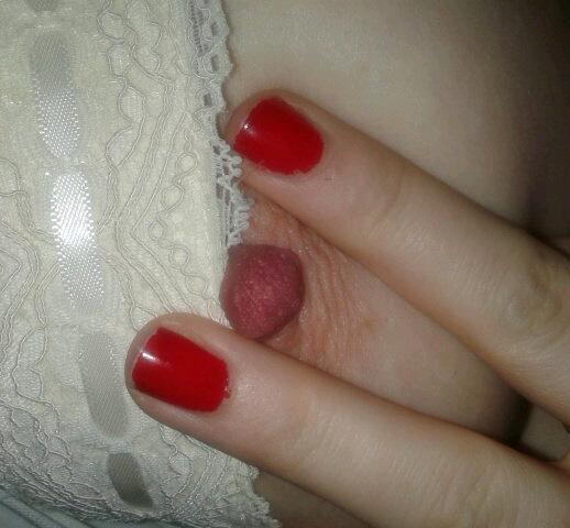 alshmrry101's tweet photo. اه اه مين يرضع فديته .. http://t.co/CIinbg9eq9