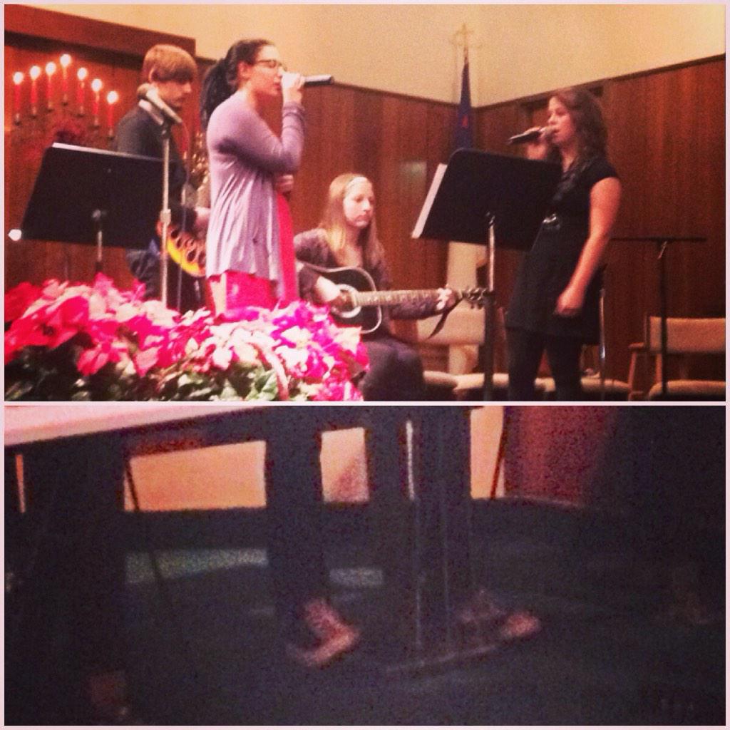 FBCrosswalk's tweet photo. The Jwalkers! All I could see of Sam were his shoes...@_alli_rae_ @Jakabjp #FBCrosswalk @DinaPaoloni @TSwiftluver97 http://t.co/UiBQR8yxX6
