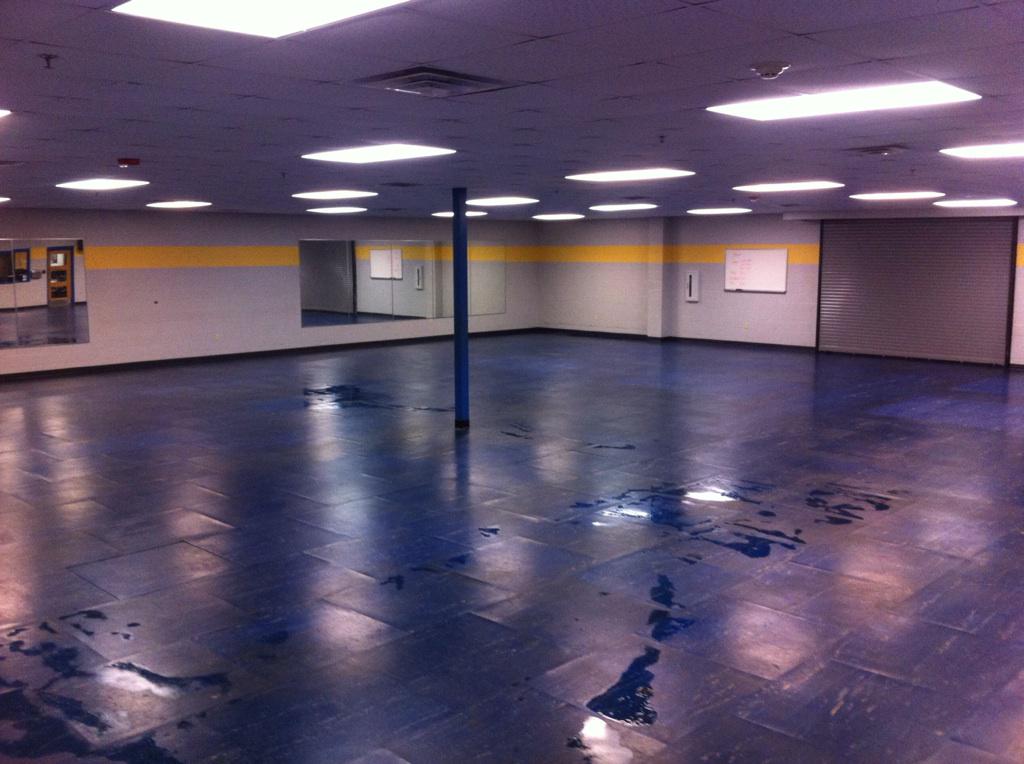 StrengthPanther's tweet image. So much more room for activities!! Out with the old In with the new. The new equipment is on it's way. #StepYoGameUp