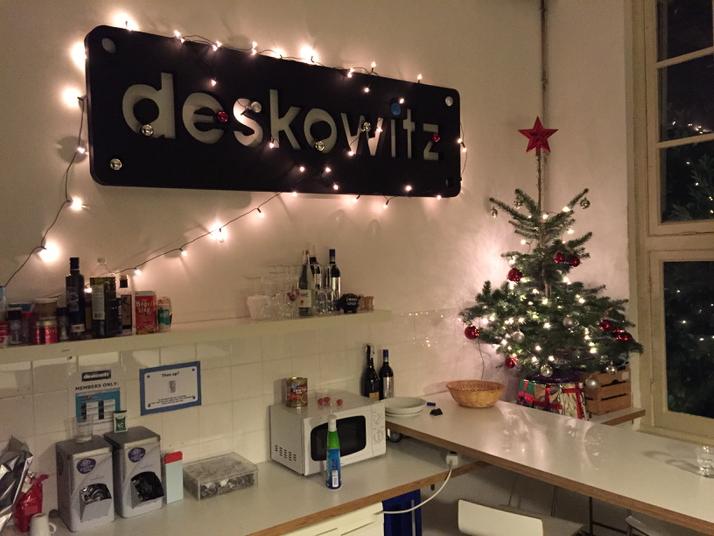 Deskowitz's tweet photo. Museumplein ready for xmas! http://t.co/Iu809ciiKS