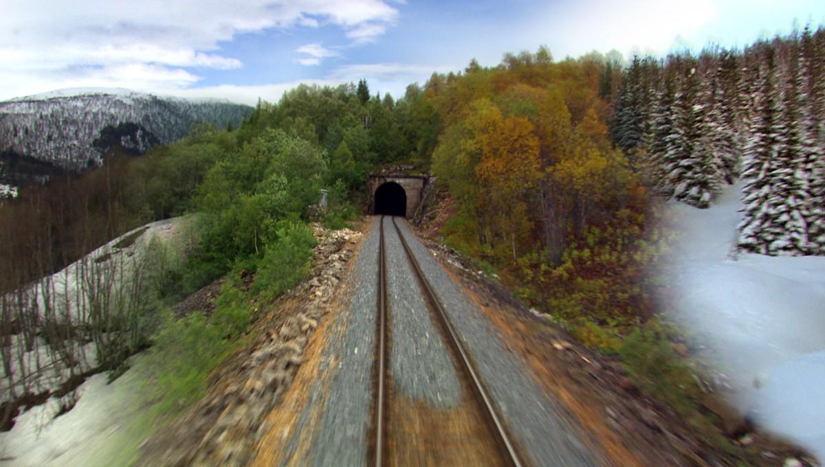Matter_Digital's tweet photo. "Boring" can actually be quite fascinating. http://t.co/Ri72qKMIOJ via @TEDTalks #SlowTV #ThomasHellum http://t.co/0UmVEort7h