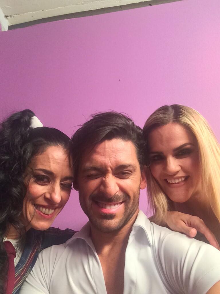BrenEsperonok's tweet photo. Baila piquin al 13013 #Megustapiquin ♡ vamos ceci y hernan!! http://t.co/28N3H3kIam