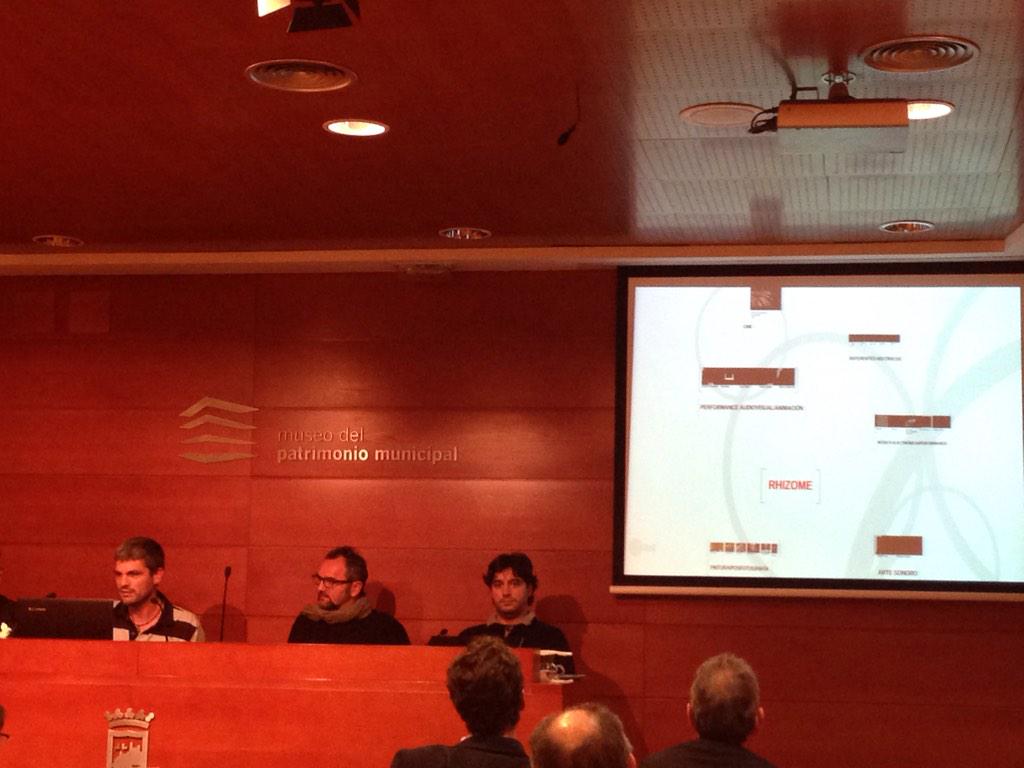J_Cshdsur's tweet photo. Cerramos las Desconferencias con José Vertedor, alumno máster @bbaamalaga:[DIYSYK] de VertexZenit #CSHDsur http://t.co/6mvSypNEWU