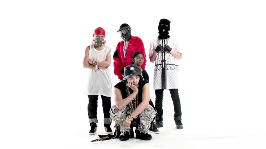lafaille_'s tweet photo. #LAFAILLE spotted in @xxxibgdrgn @skillex @diplo and @chaelincl LAST MUSIC VIDEO. Watch it now! #Skrillex #dirtyvibe http://t.co/PqeAePAUEj