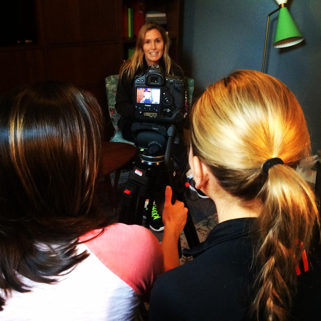 SoccerGirlFC's tweet image. Filming at the YouTube space today👌