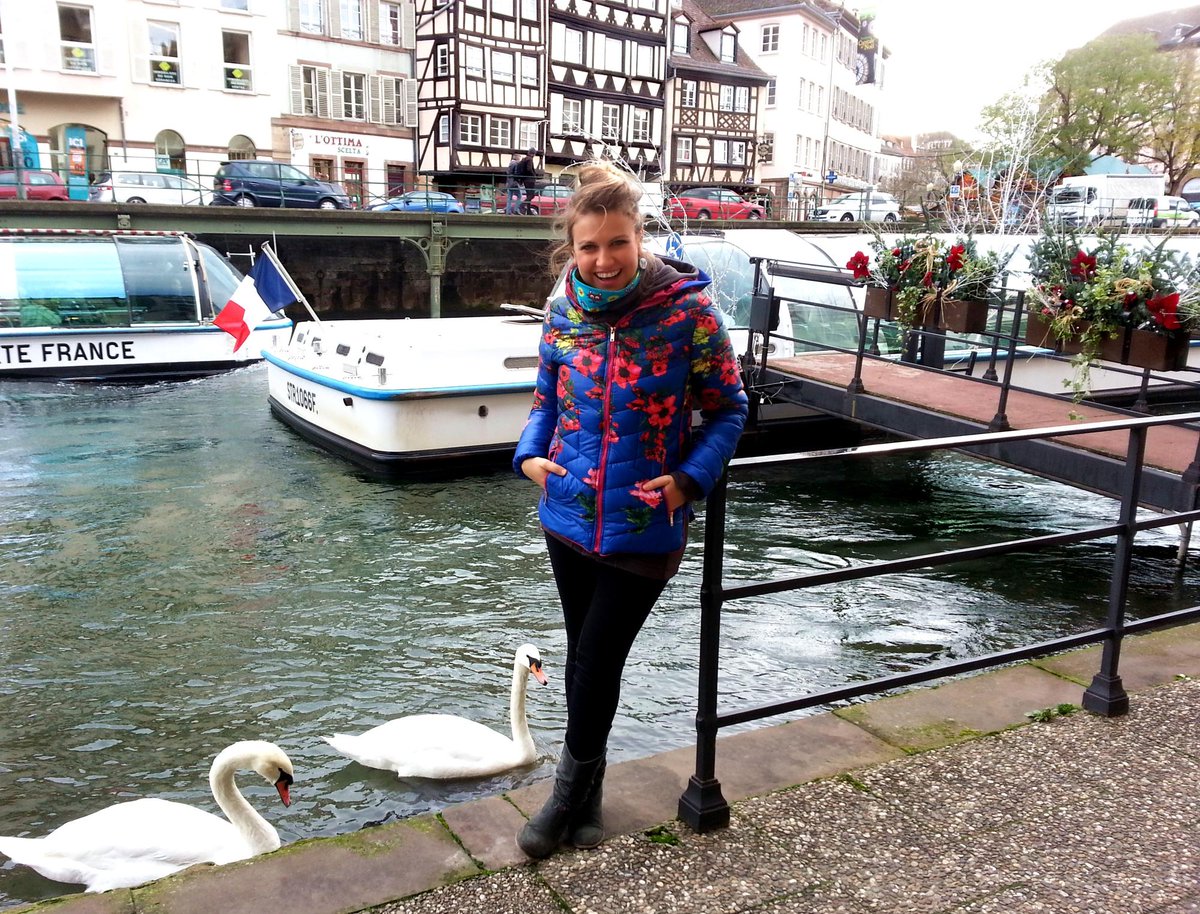 "Aynı dili konuşanlar değil, aynı duyguları paylaşanlar anlaşabilir." (Hz.Mevlânâ) 💕 Strazburglu arkadaşlarımla...😍