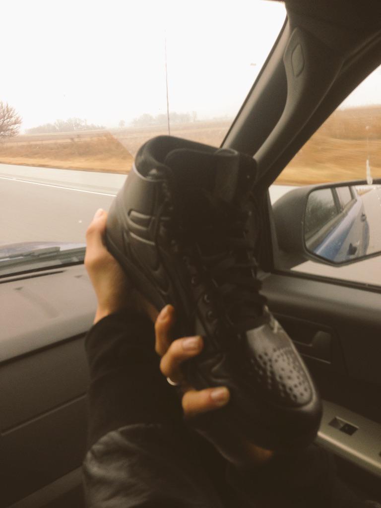 CCRSergeantSass's tweet photo. Practicing new stunts and hand grips on the way home.. You Ready!!? http://t.co/NR1SmZOr7j
