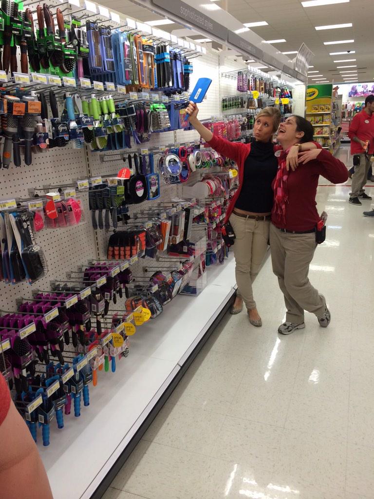 Lauriepie24's tweet photo. Lookin Good!!! #shelfiemonday #d453pride #t2545 #nodebris #g493fullfloors 💁@CollinsAyisha @laurengomez07 http://t.co/fAeb6iT4DG