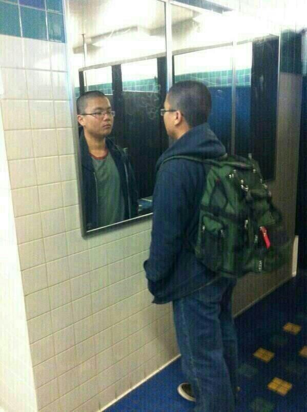 OGFunnyTweets's tweet photo. When you realize you the ugliest nigga in the squad http://t.co/9v4IXS6NKD