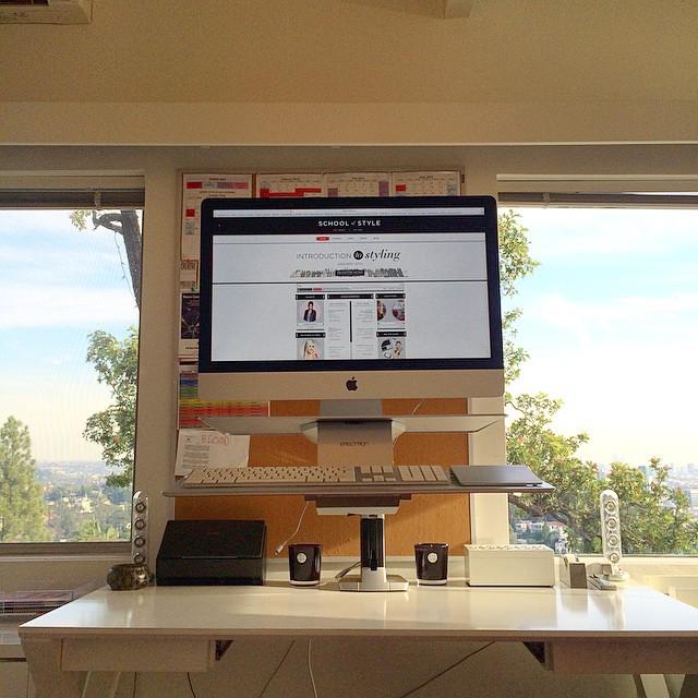 MrLukeStorey's tweet image. #santa came early this year! #imac #retnadisplay just dropped on #schoolofstyle HQ missi... ift.tt/1qTFvWl