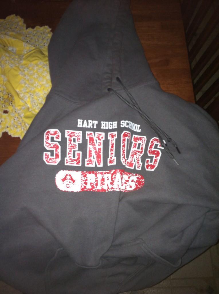 21Baffi's tweet photo. You sweatshirt is here @StonemanThomas http://t.co/DmW6B3vDcD