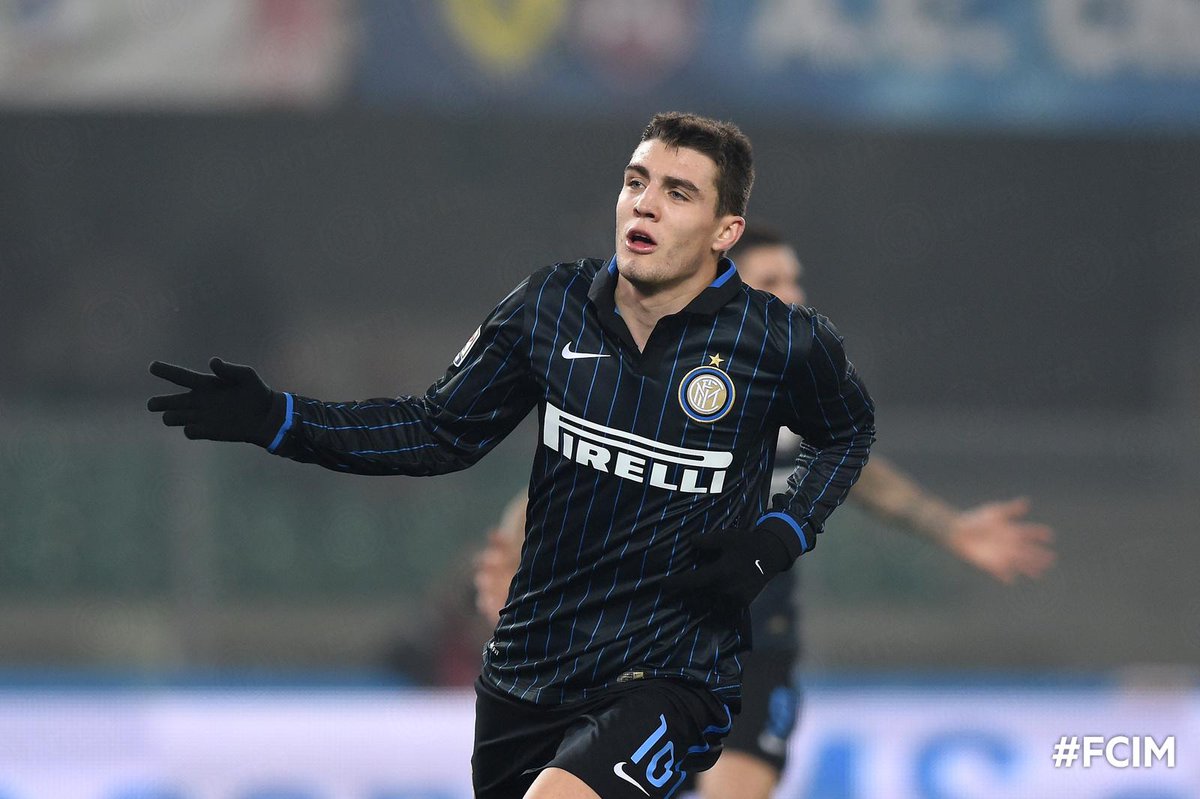Inter's tweet photo. LIVE - Tutta la gioia di Mateo #Kovacic dopo il gol dell'1-0! #ChievoInter http://t.co/8ULK7PWLRV
